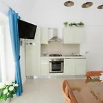 La Pigna Blu Bed & Breakfast 4*