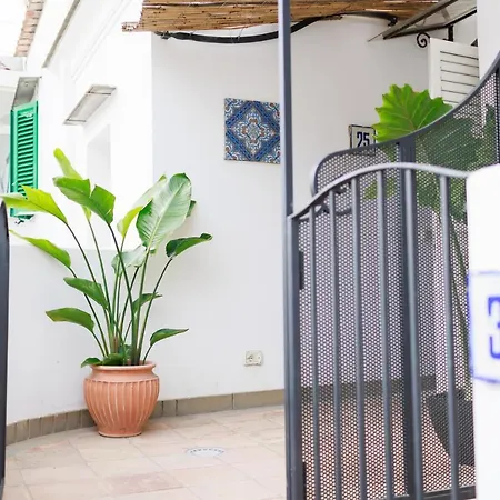 La Pigna Blu Bed & Breakfast